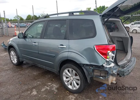 2012 Subaru Forester 2.5X Premium z USA, uszkodzony, nr VIN JF2SHADC8CH466939